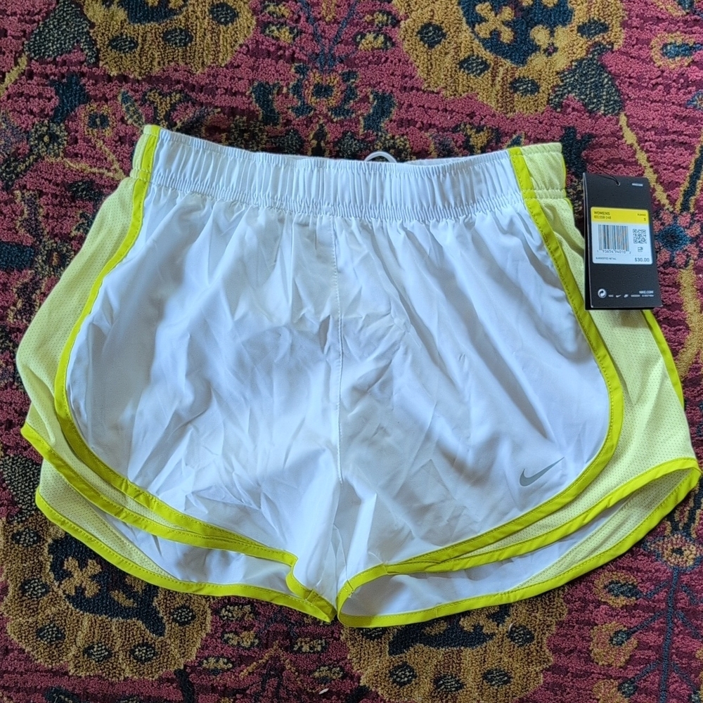 Nike Green and White Athletic Shorts Lightweight Comfort
